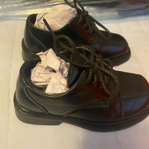 Toddler dress shoes